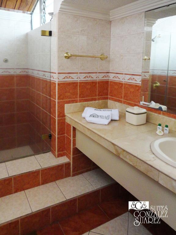 Hotel Suites Gonzalez Suarez Quito Ngoại thất bức ảnh